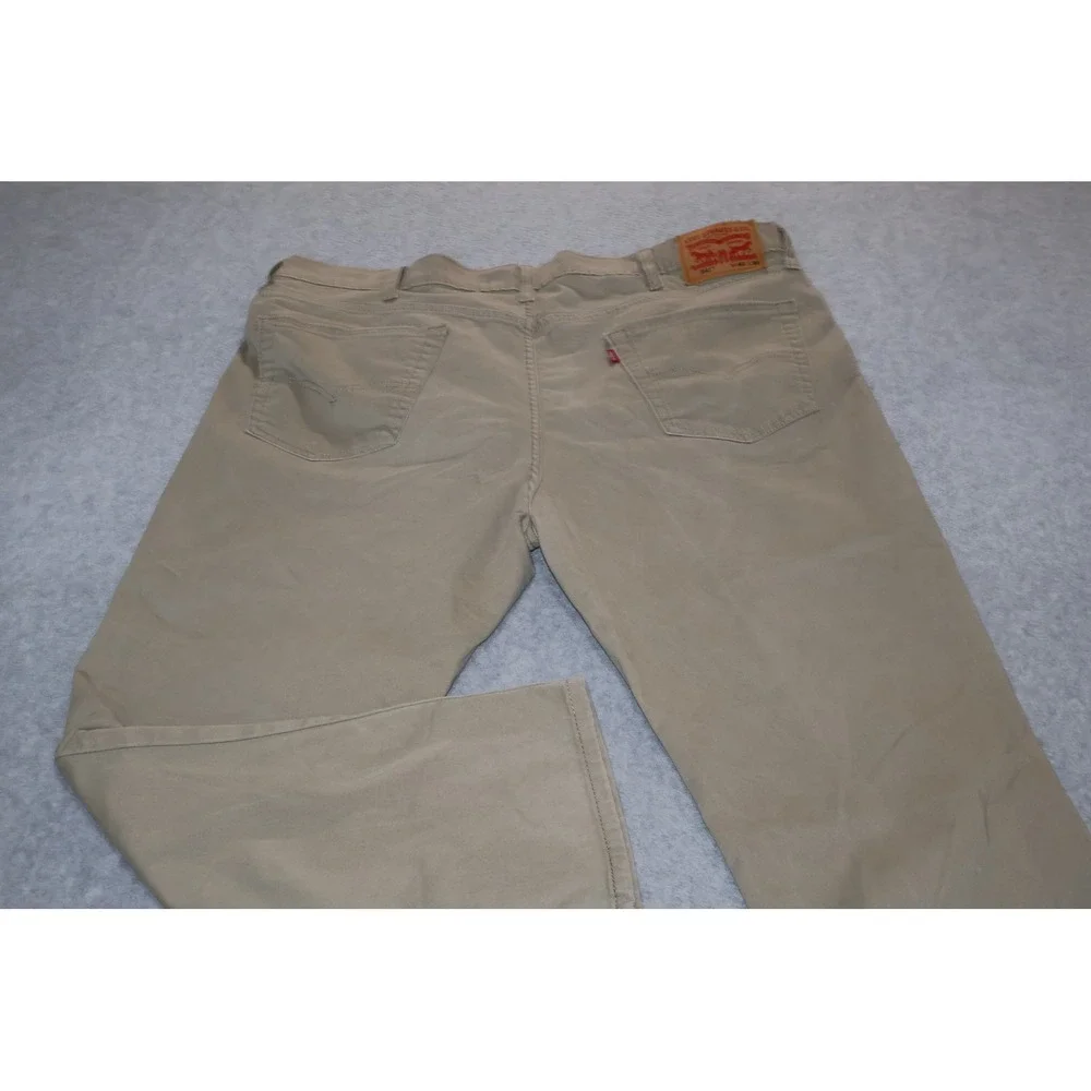 Levi Strauss & Co 541 Athletic Taper Mens 42x28 Tan Chino Pants 18181-0532